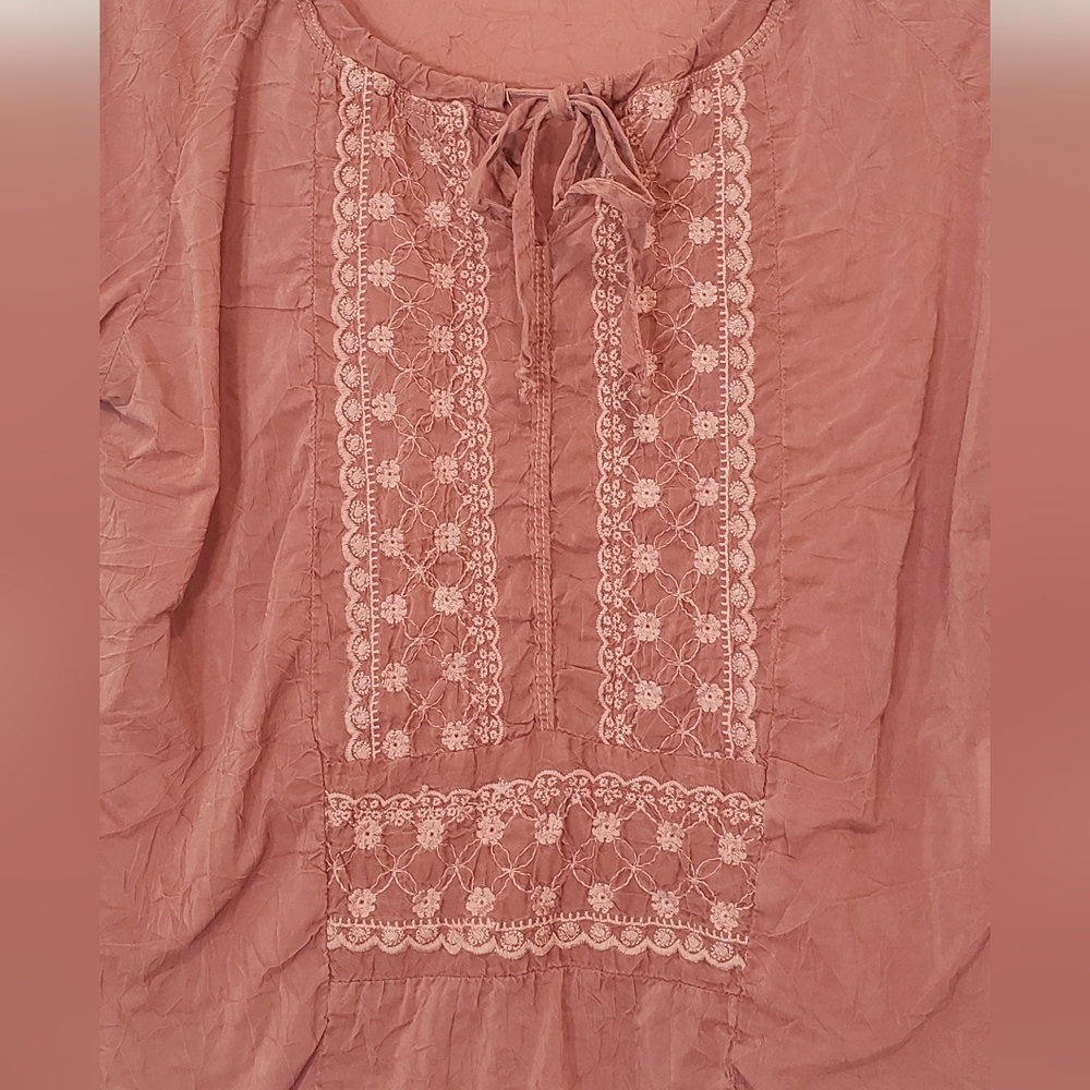 Johnny Was Embroidered Flowers Semi Sheer Blouse Tie At Neck Rust Sz Small Boho - Picture 9 of 13